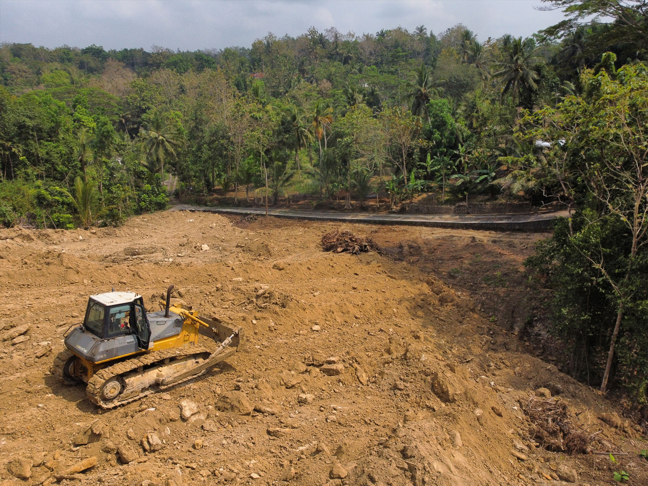 Penataan lahan pertama Perumahan nDalem Ayem di Jogja
